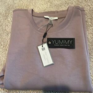NWT. Purple sweatshirt. Super soft, long sleeve in great condition.